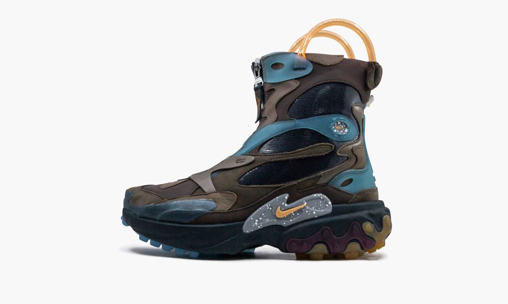 Nike React Boot/UC \