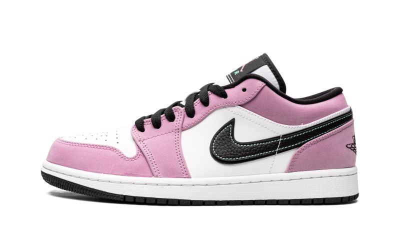 Air Jordan 1 Low \