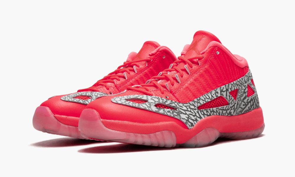 Air Jordan 11 Retro Low IE \