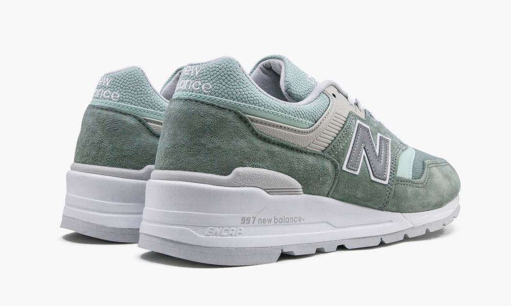 997 \