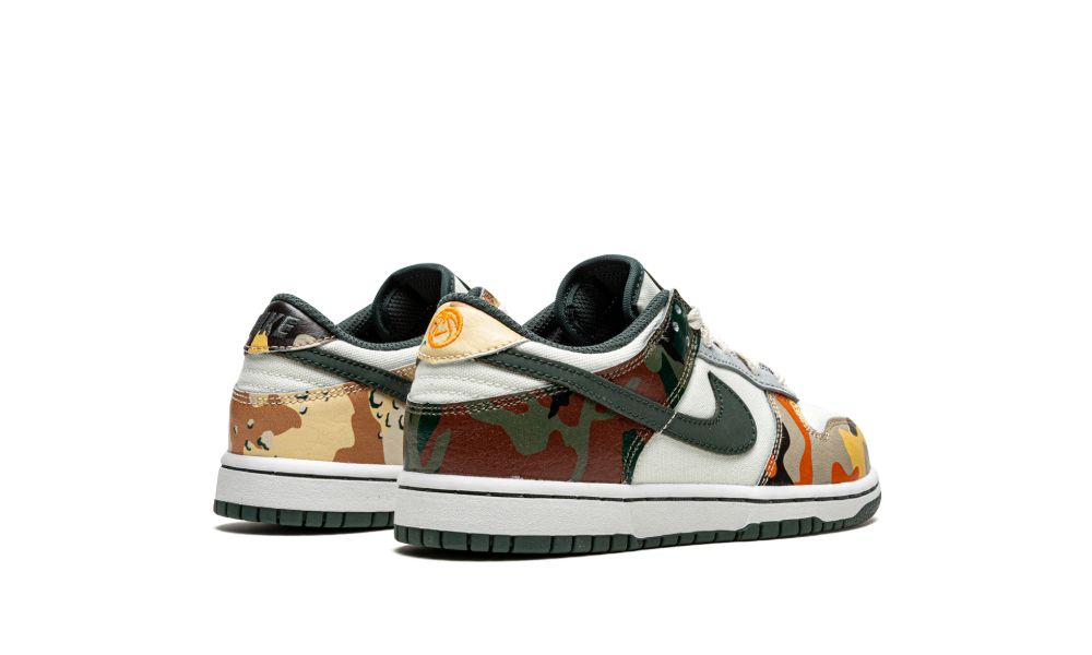 nike dunk camo se