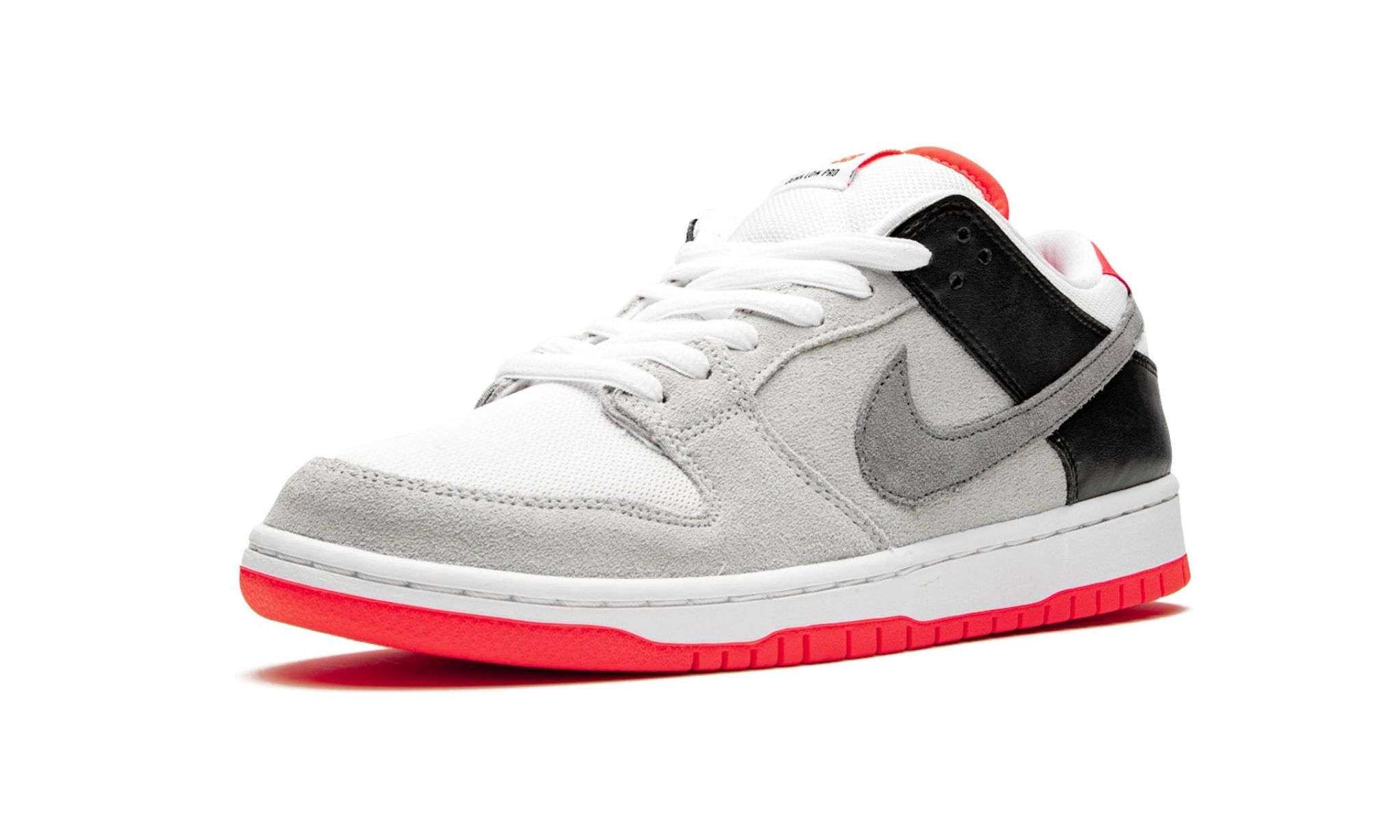 NIKE SB DUNK LOW 